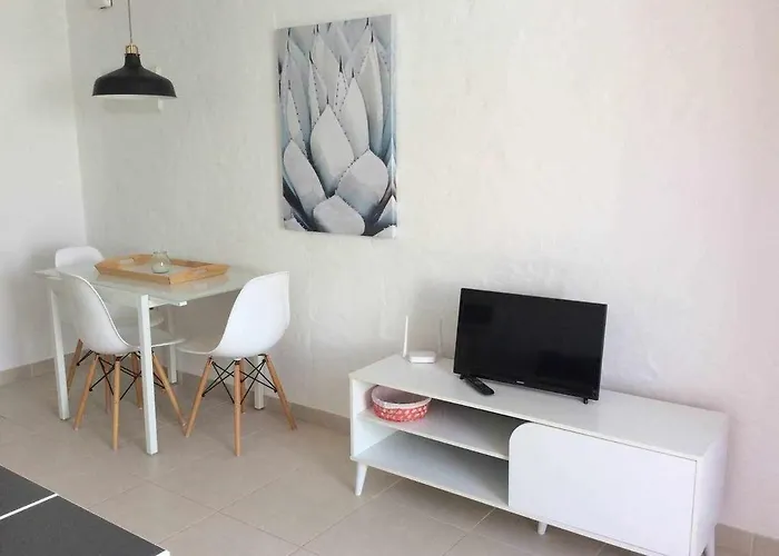 Tranquilo Sun 펜션 칼레타데푸스테